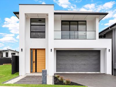 37 Flying Fox Circuit, Oakville