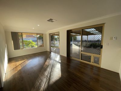 2 Earlsferry Green, Kinross