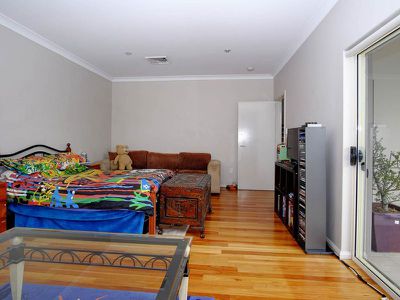 9 Calamas Place, Forster