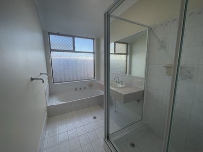 2 Earlsferry Green, Kinross
