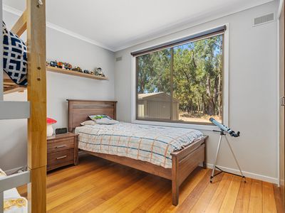 18 Keating Street, Macedon