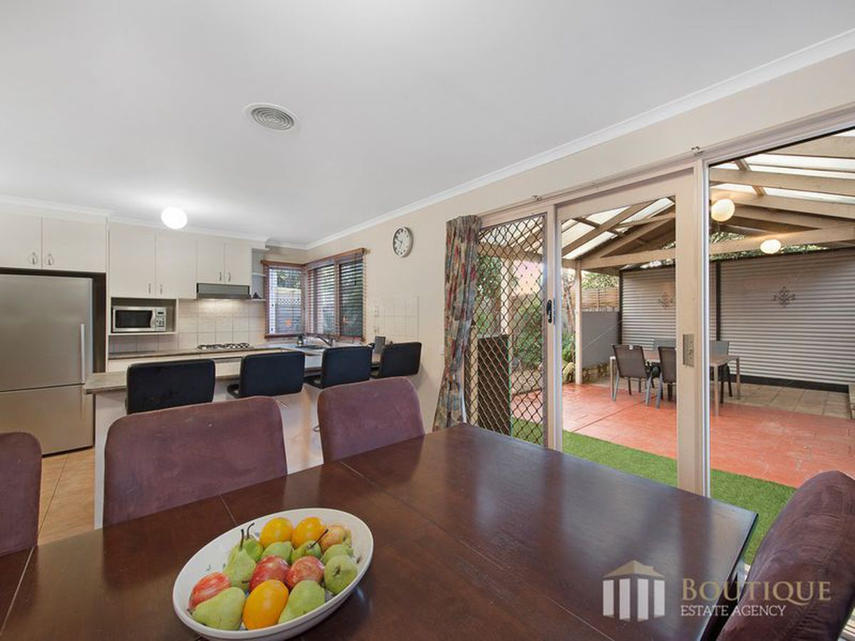 10 Tranter Square, Lynbrook
