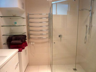 14 Stoney Creek Rd, Beverly Hills