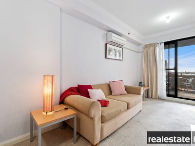 4J  /  811 Hay Street, Perth
