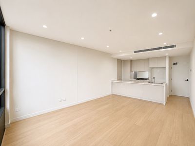 704 / 137 Anzac Parade, Kensington