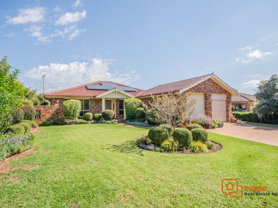 15 Hillcrest Place, Dubbo