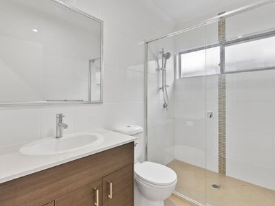 124 Cooper Crescent, Rochedale
