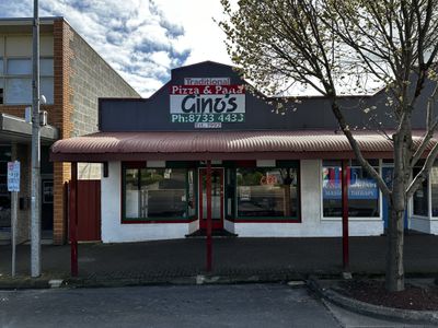 Gino's Pizza