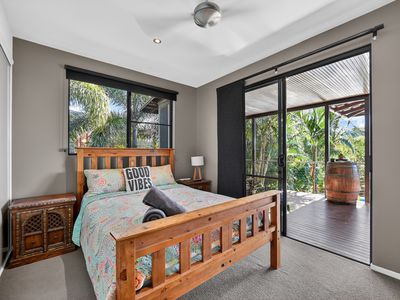 86 Gloucester Avenue, Hideaway Bay