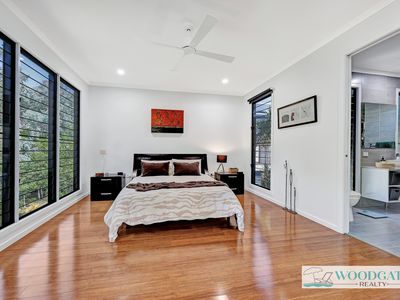 9 Ocean View Dr, Woodgate