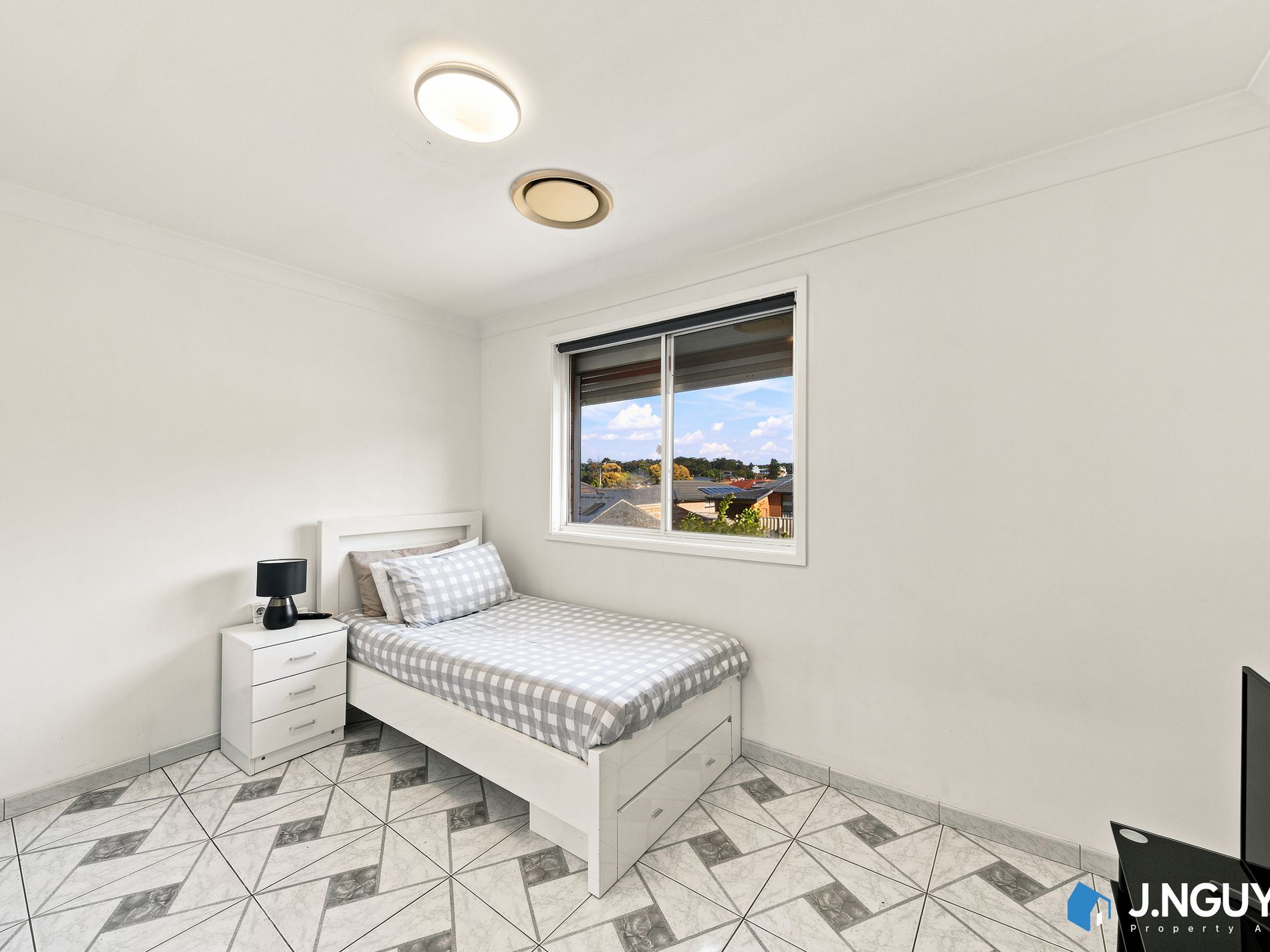 41 & 41a Mimosa Road, Bossley Park