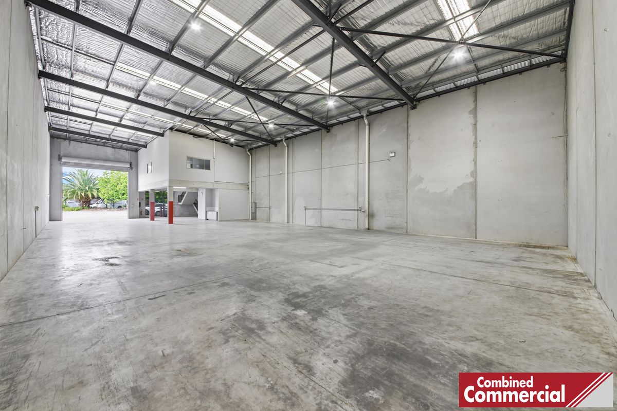 2 / 2-4 Lone Pine Place, Smeaton Grange