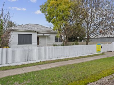 2 Kirkland Avenue, Euroa