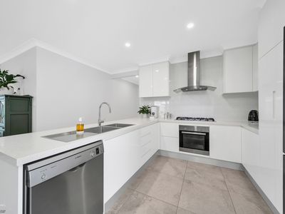 5 Girringun Parade, Mount Peter