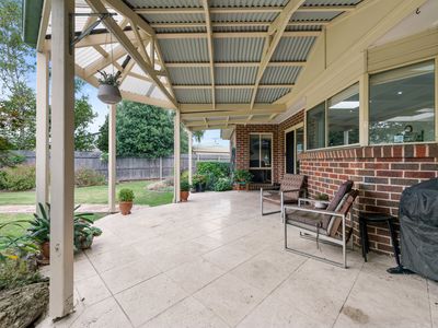 24 Woodburne Drive, Sale