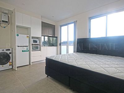 211 / 94-96 Croydon Street, Lakemba