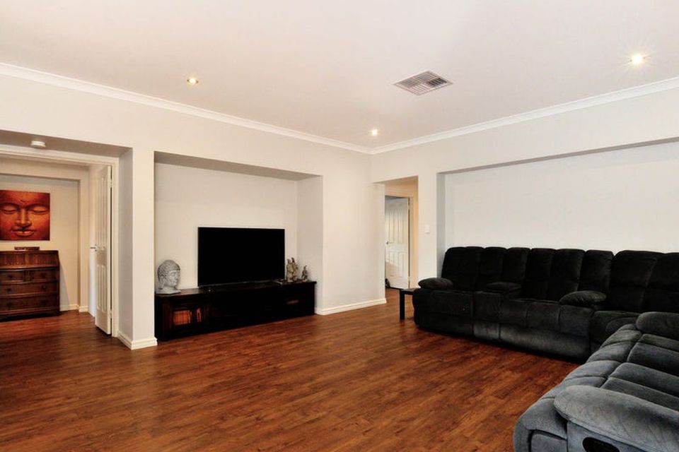 15 Conostylis Parade , Baldivis