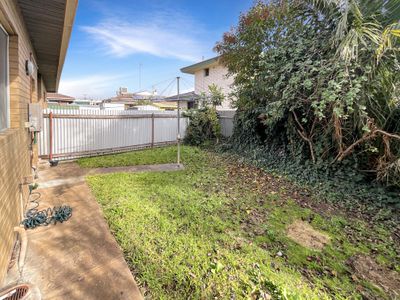 2 / 1C George Street, Horsham