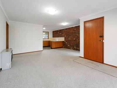 2 / 26 Younger Street, Warrnambool