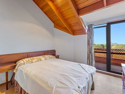 1/62 Beach Road, Castor Bay