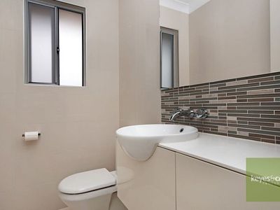 38 Ashmore Crescent, Burdell
