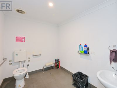 5 / 2 Helmshore Way, Port Kennedy