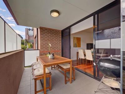 4 / 64 Riversdale Road, Hawthorn