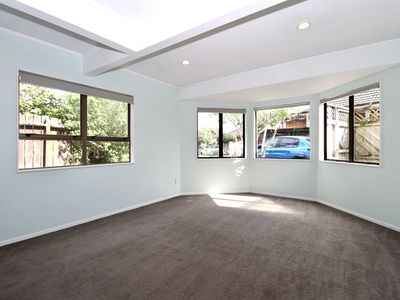 1 / 5 Rosca lane, Sunnyhills