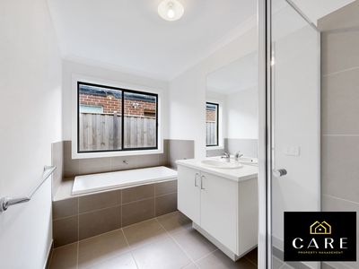 33 Casa Circuit, Clyde North