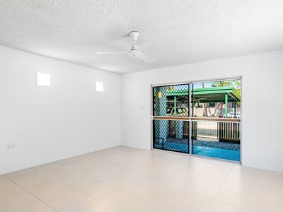 3 / 102-104 Wistaria Street, Holloways Beach