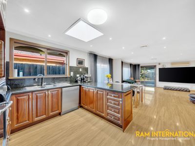12 Minogue Crescent, Hoppers Crossing