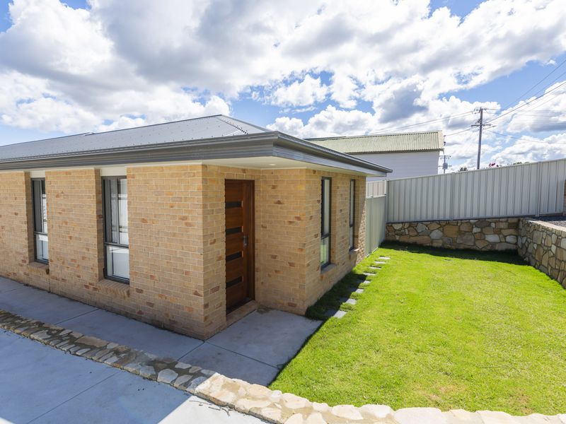 1 / 11 Ross Road, Crestwood