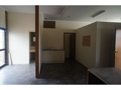 2 / 31 - 33 O'Callaghans Prd, Horsham