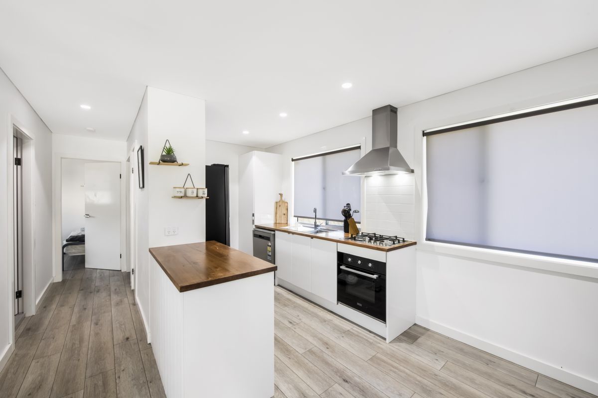 2A Clare Crescent, Berkeley Vale