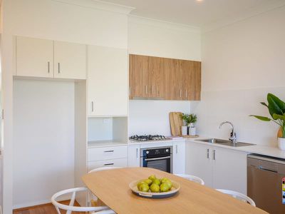 45 Meadows Circuit, Bellbird Park