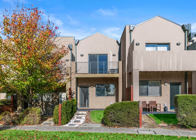 34 Demmie Mews , Lyndhurst