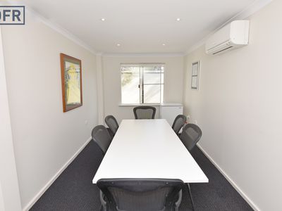11 Crompton Road, Rockingham