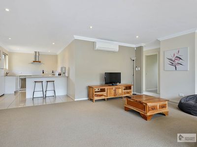 1 / 1 Moore Court, Wynyard