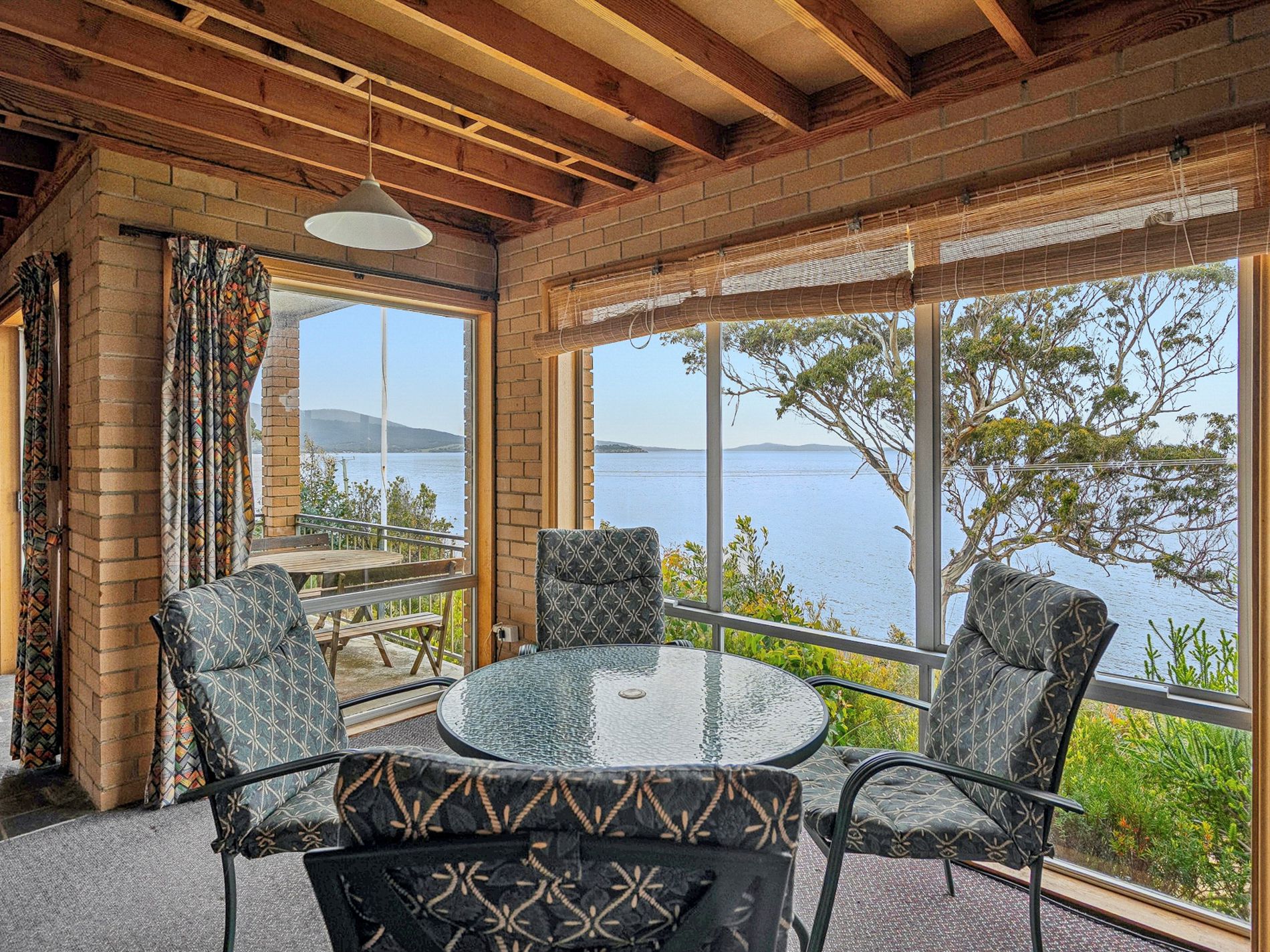 5190 Channel Highway, Gordon