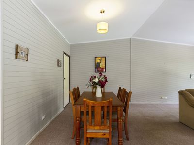 20 Memorial Avenue, Emerald