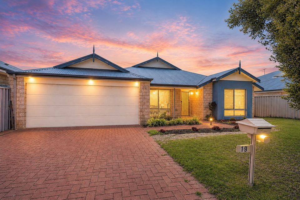 19 Valheru Avenue , Rockingham