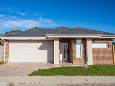 35 Burnham Crescent, Keysborough