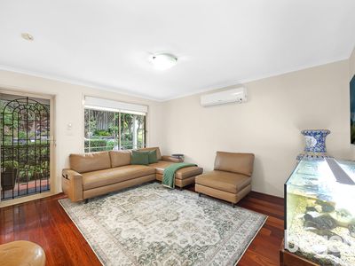 8 Tristania Grove, Greenacre