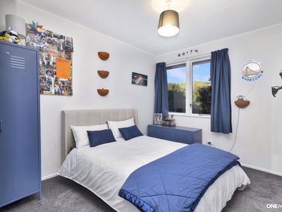 22 Bartlett Grove, Tawa