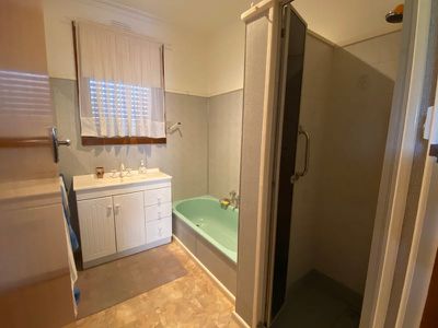 102 Liston Street, Bell Post Hill