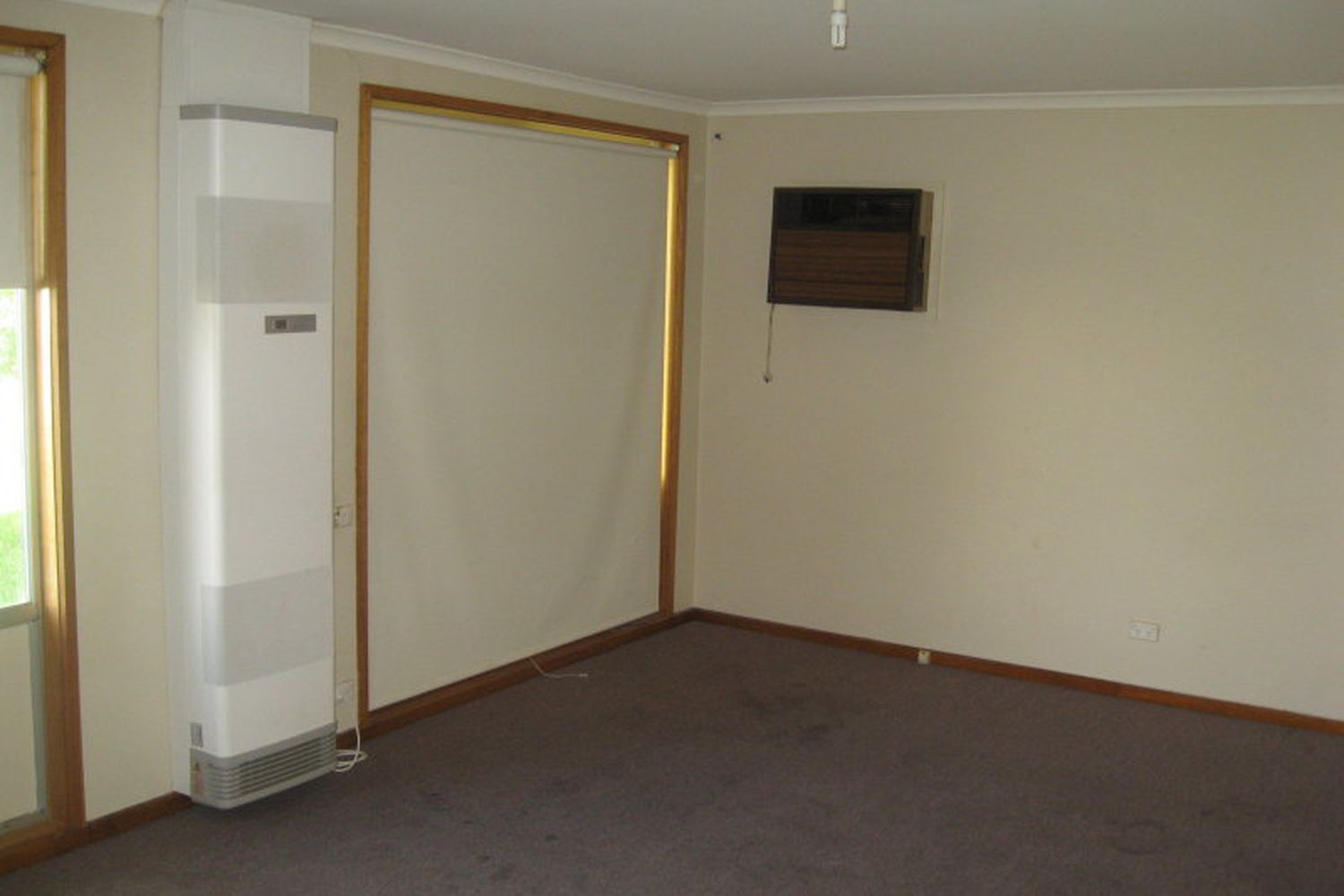 22 Felstead Avenue, Horsham