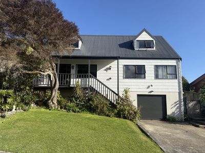 6 Kinnel Grove, Papakowhai