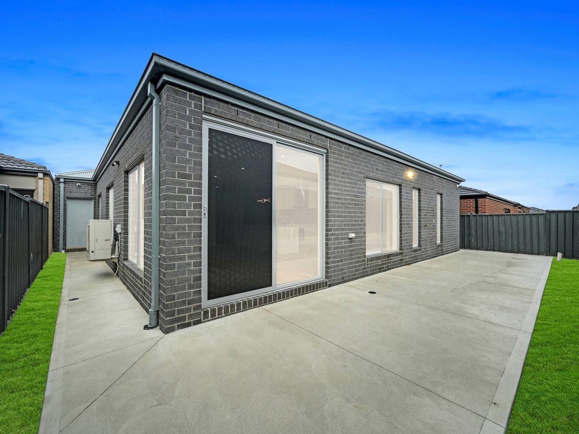 20 Kutjera Street, Manor Lakes