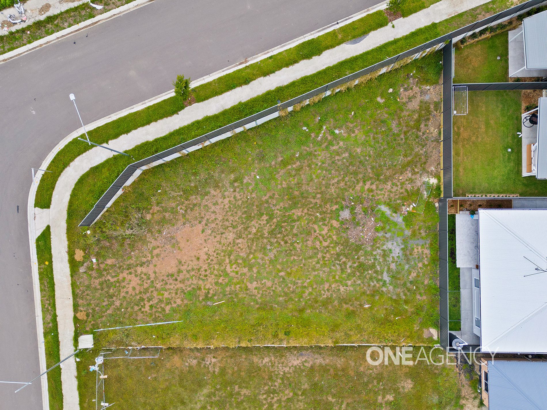 1 Benandarah Way, Tullimbar