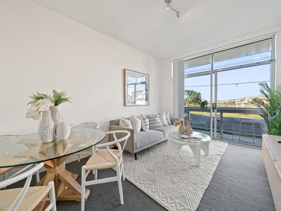 2 / 10 Major Street, Coogee